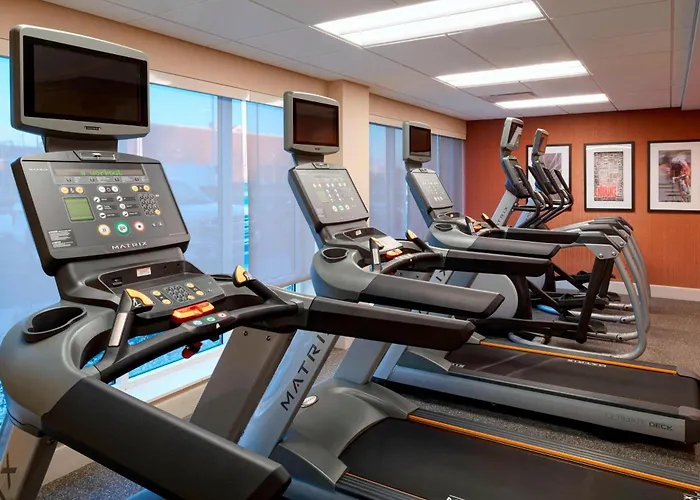 Towneplace Suites By Marriott Grand Rapids Airport