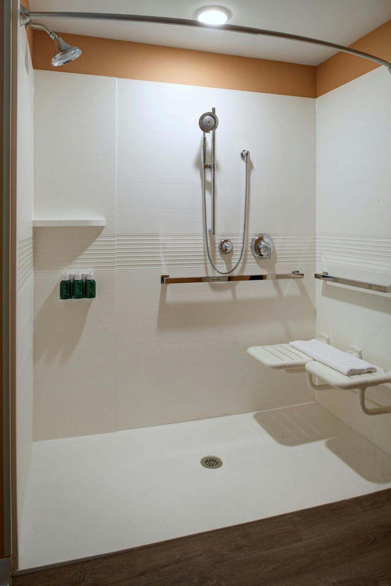 Towneplace By Marriott Grand Rapids Airport Hotel 3*