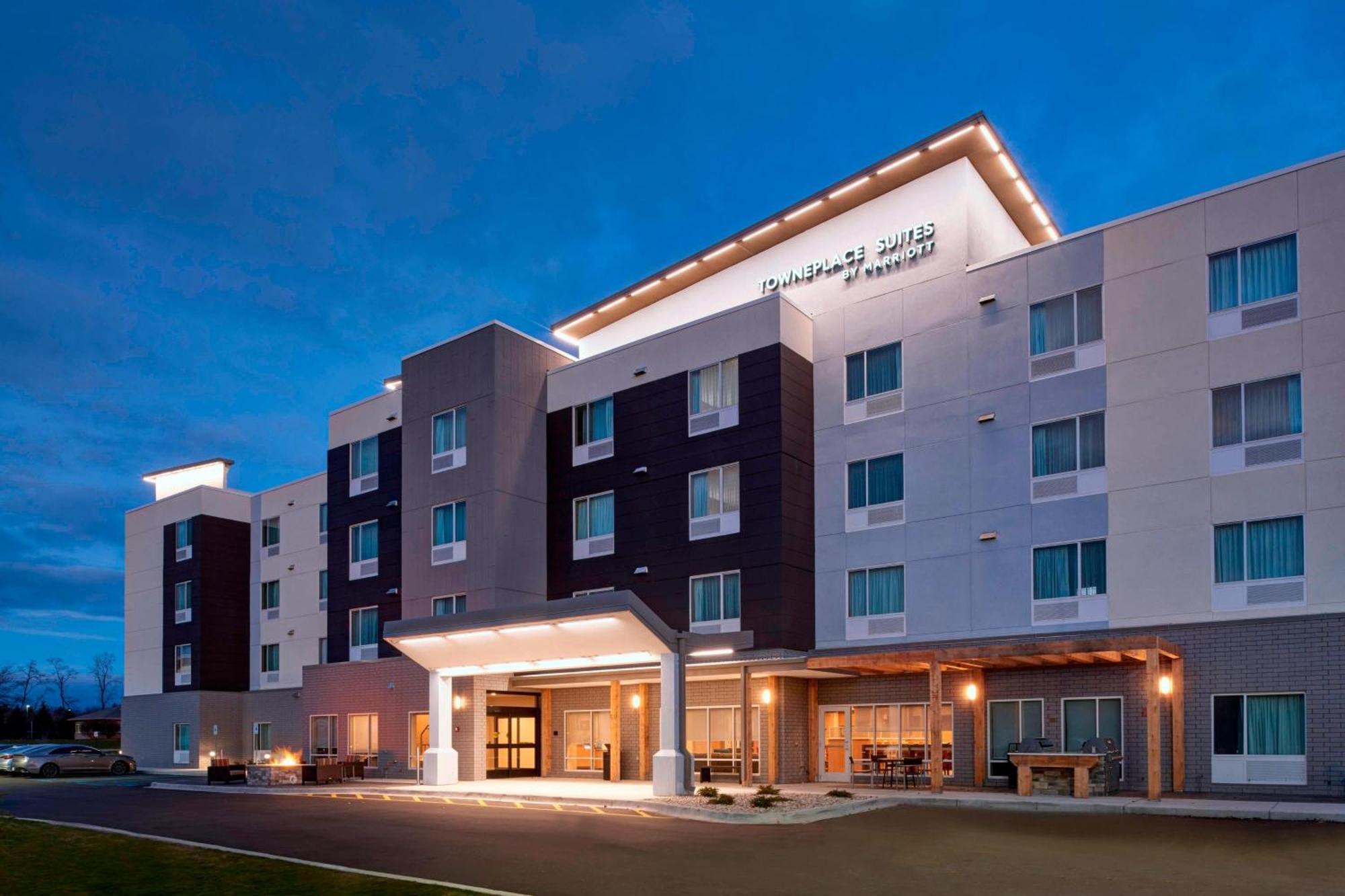 Hotel Towneplace By Marriott Grand Rapids Airport 3*